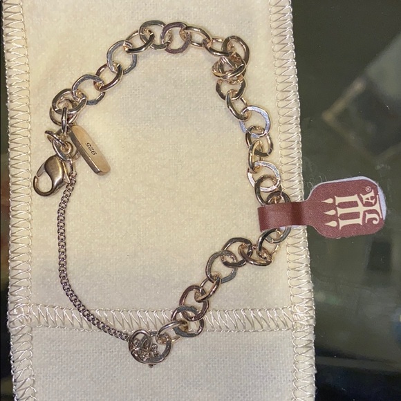 James Avery Jewelry - James Avery silver medium charm bracelet